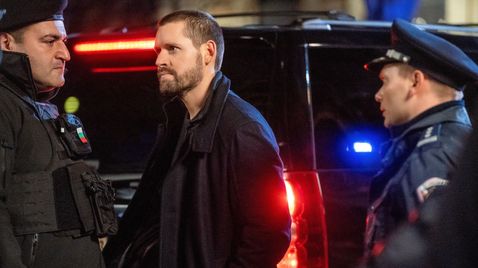 FBI: International auf 13th Street